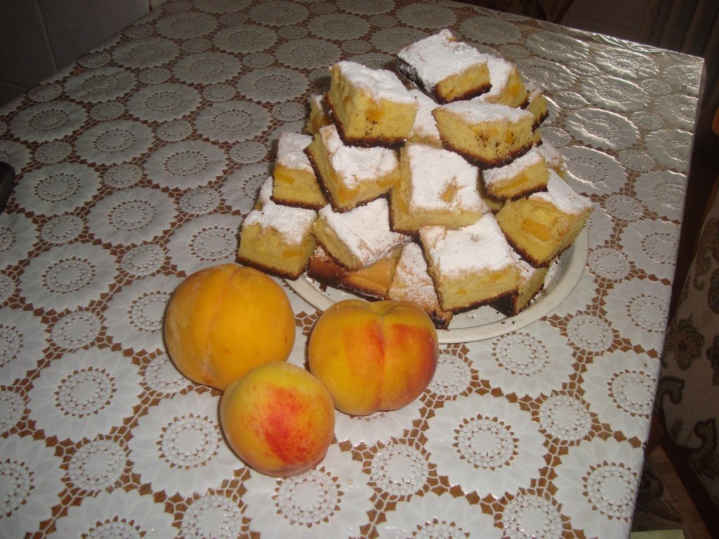 Prajitura cu piersici