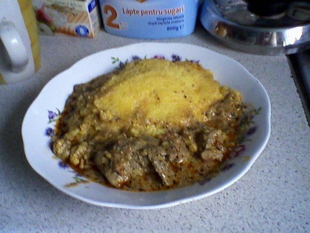 Ficatei in sos picant de rosii