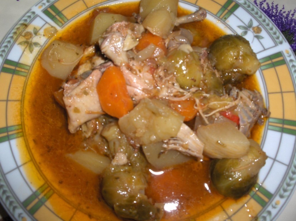 Pui cu Varzã de Bruxelle (Jardineira com Couves-de-Bruxellas)