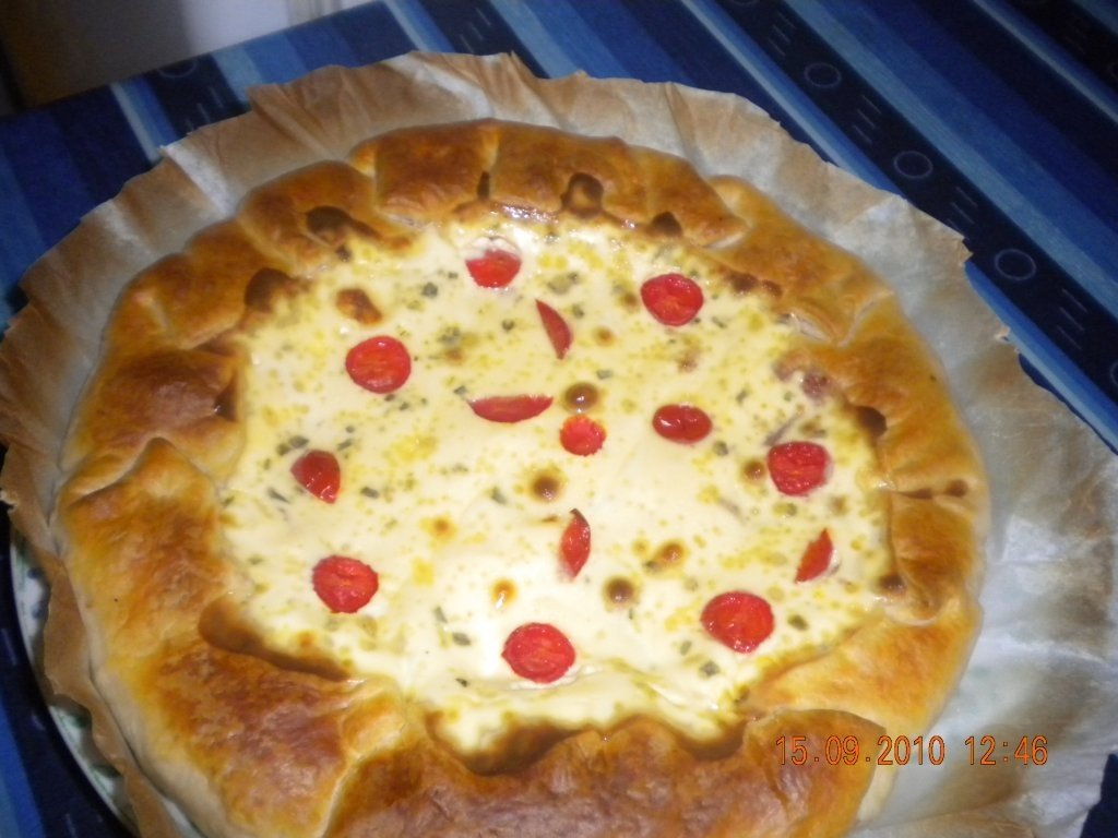 Quiche cu costita si branza