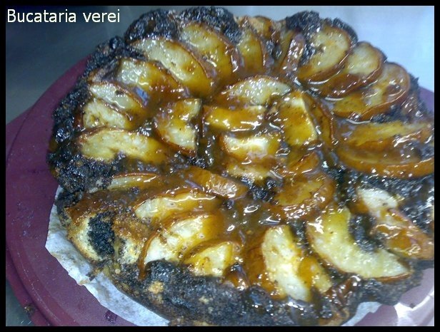 Tarta cu pere si ciocolata