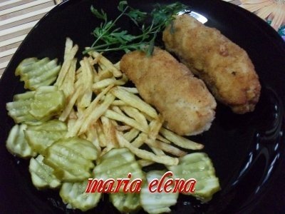 Rulouri din piept de pui cu cascaval