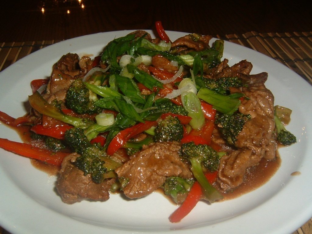 Teriyaki cu vita si brocoli(mancare japoneza)