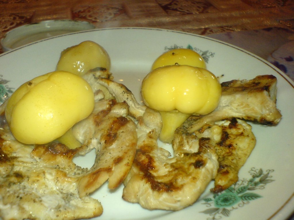 Piept de pui cu gogonele