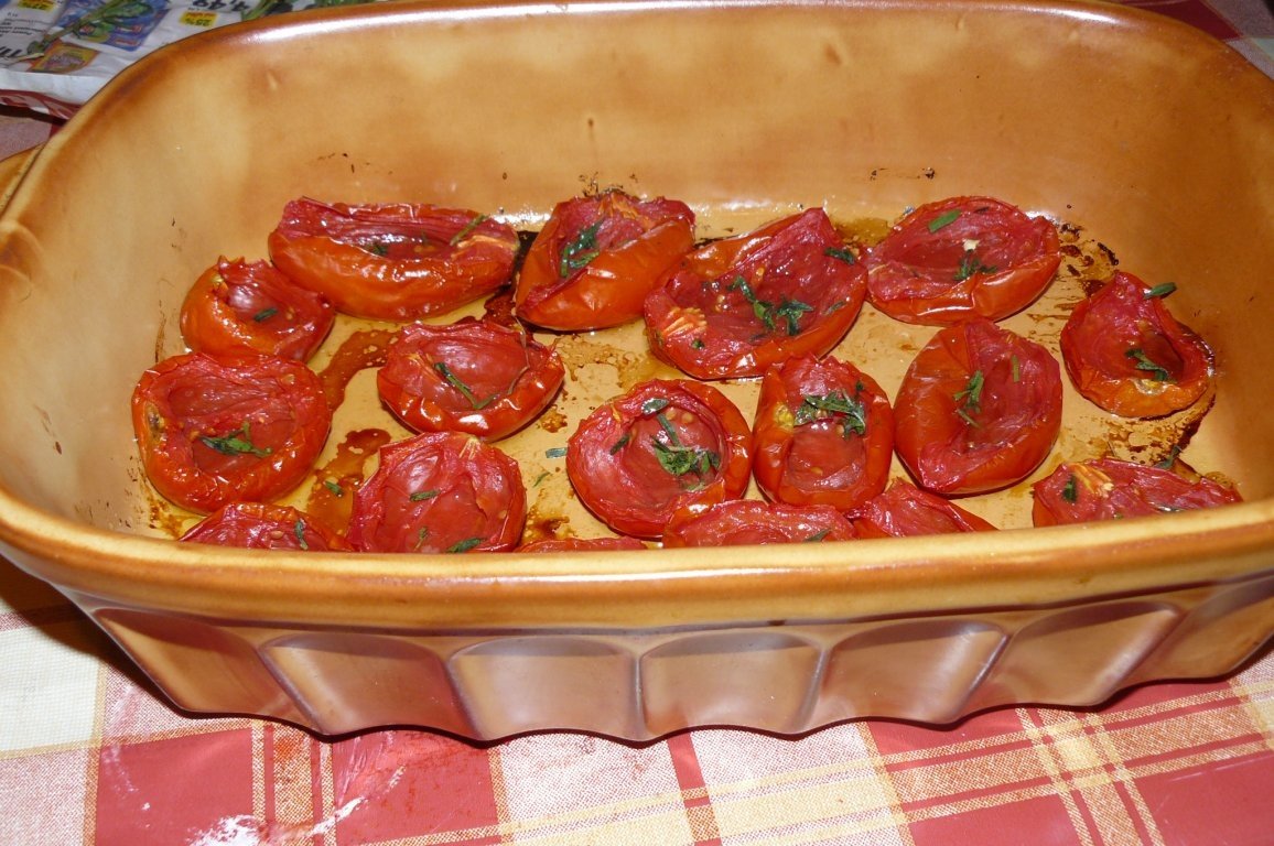 Roșii uscate la cuptor