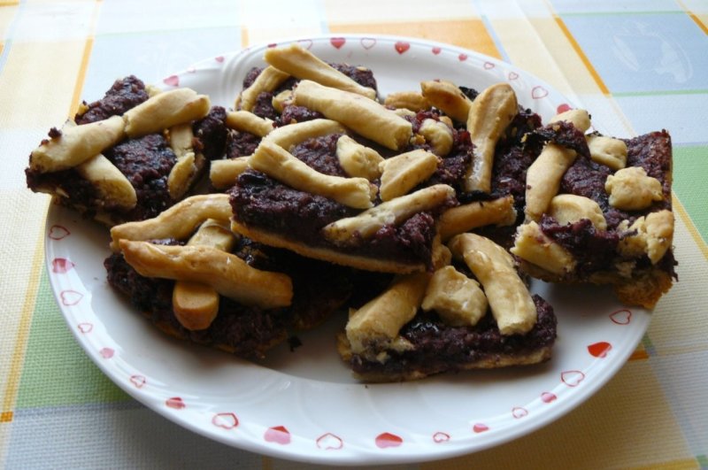 Două variante de prăjitură cu nuci