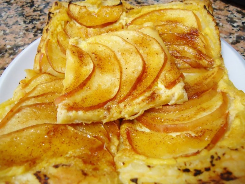 Tarta de mere cu crema de lamaie