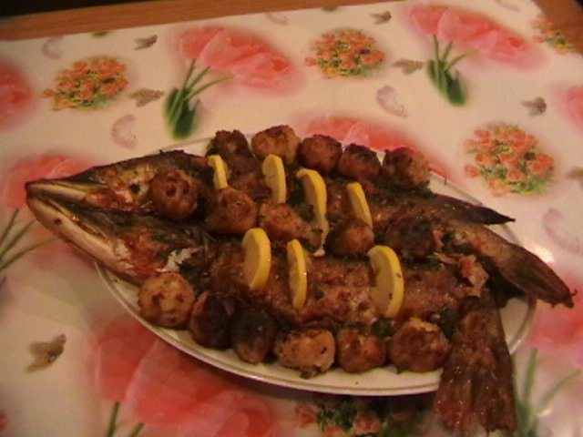 Stiuca umpluta cu chiftelute