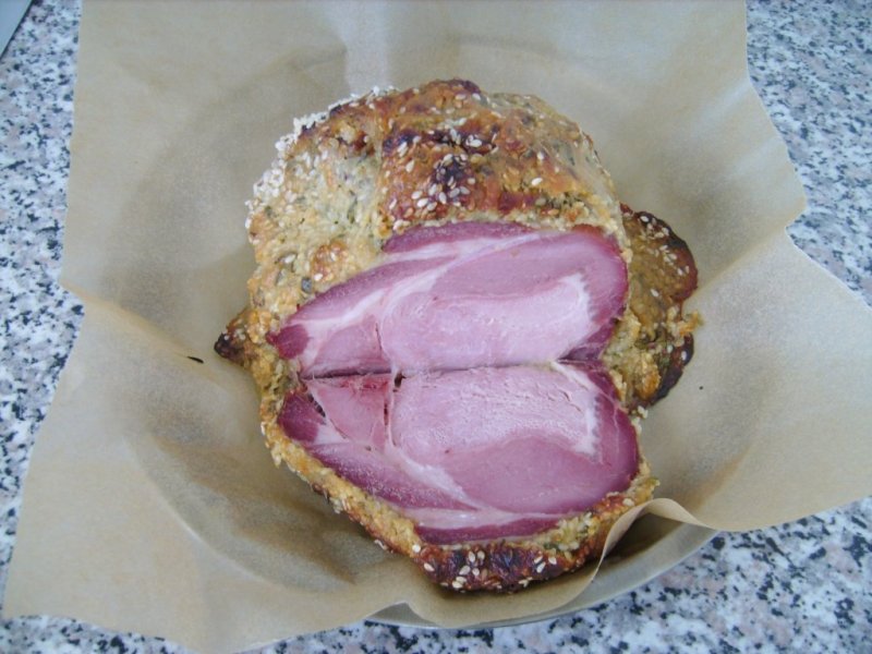 Ceafa de porc in crusta de susan