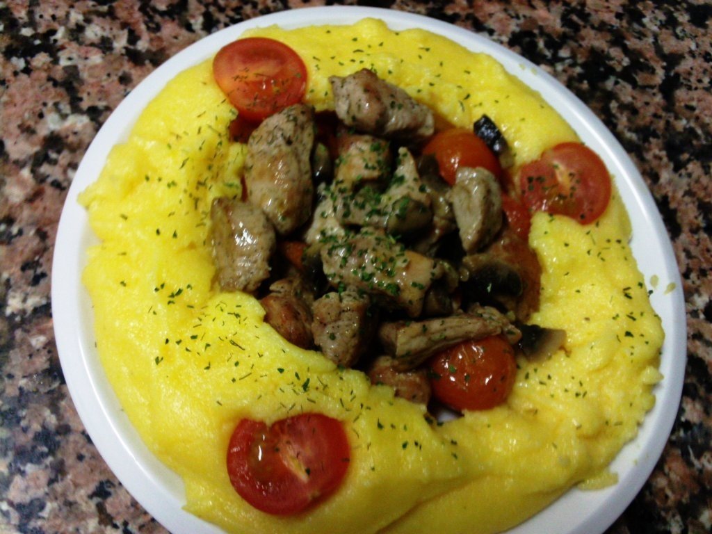 Muschi de porc cu ciuperci