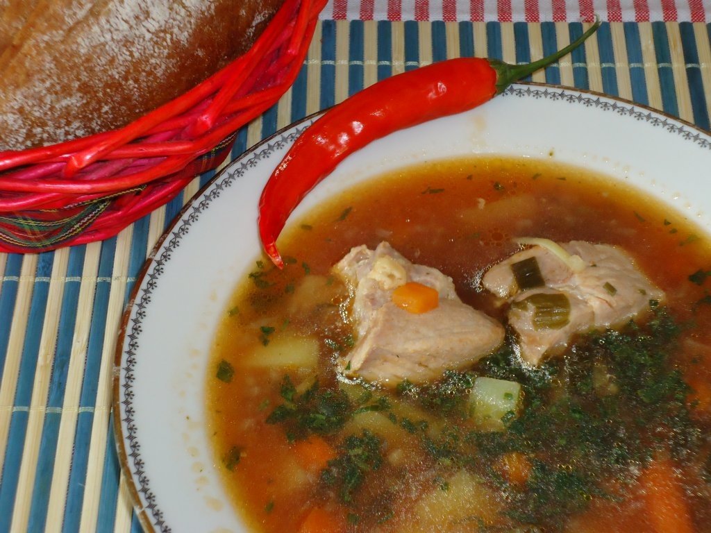 Ciorbita taraneasca de porc