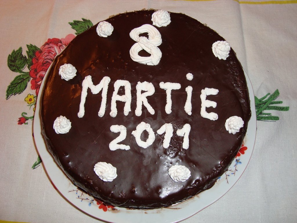 Tort de ciocolata de 8 Martie