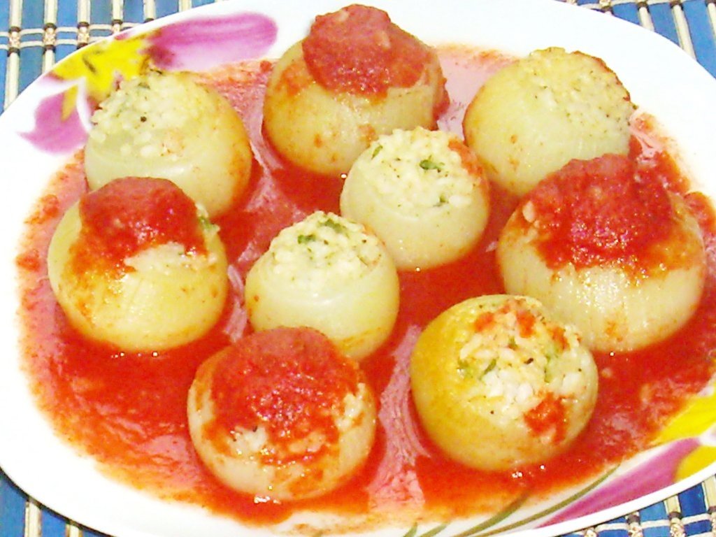 Ceapa umpluta cu orez