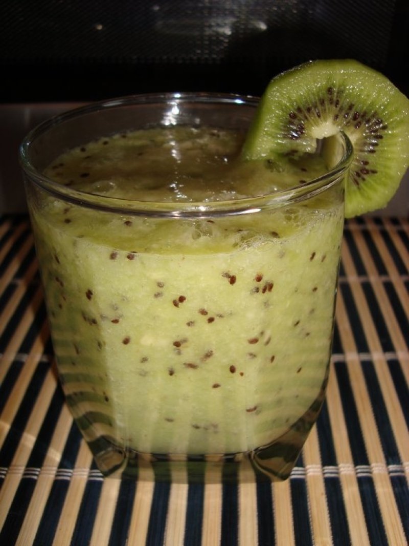 Suc de kiwi cu banane