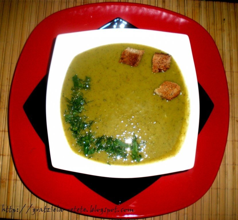Supă cremă verde