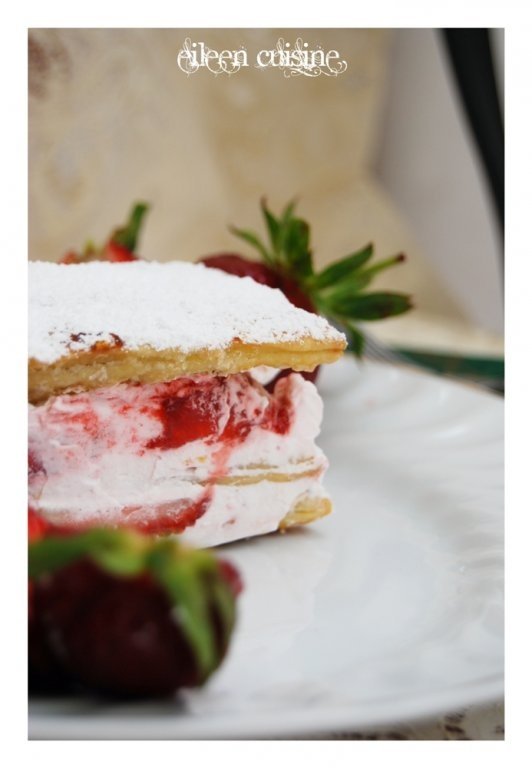 Mille feuille cu capsuni