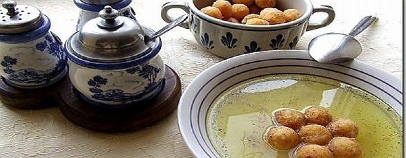 Supa de pui cu crutoane de gris