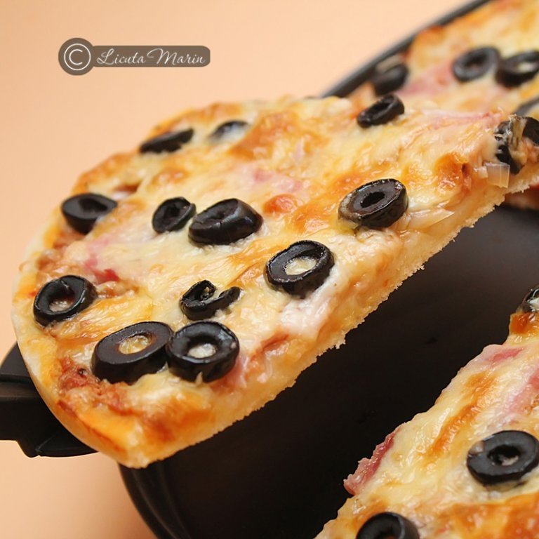 Pizza cu ton si sunca