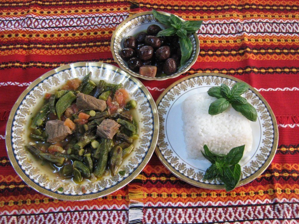 “Bamyah”-Mancare de  bame cu carne de vita-reteta specific arabeasca
