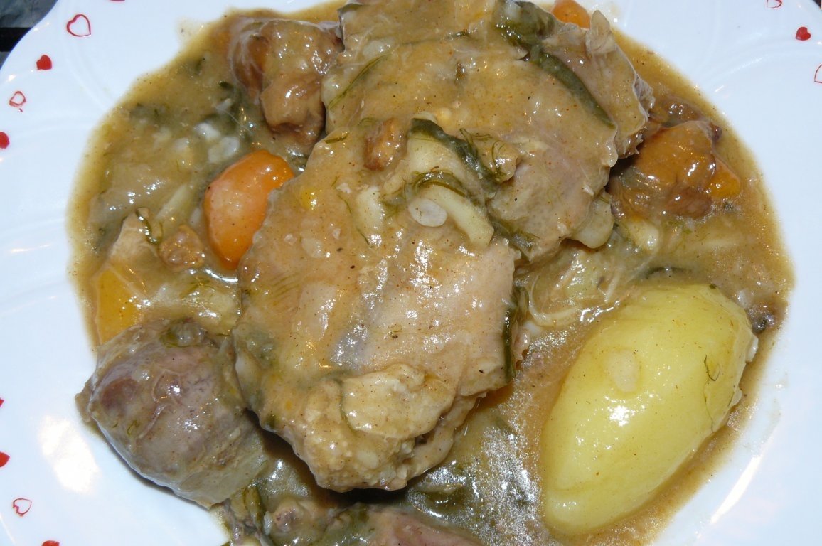 Tocăniţă de pasăre cu legume