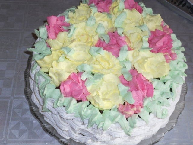 Tort cu crema de vanilie si fructe