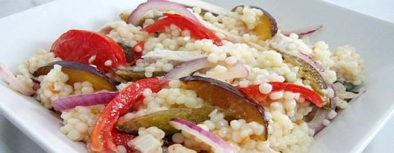 Salata de pui cu prune si cuscus