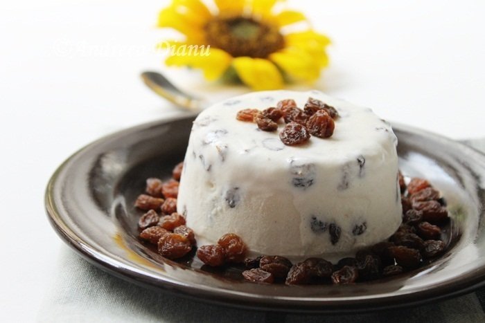 Inghetata cu rom si stafide