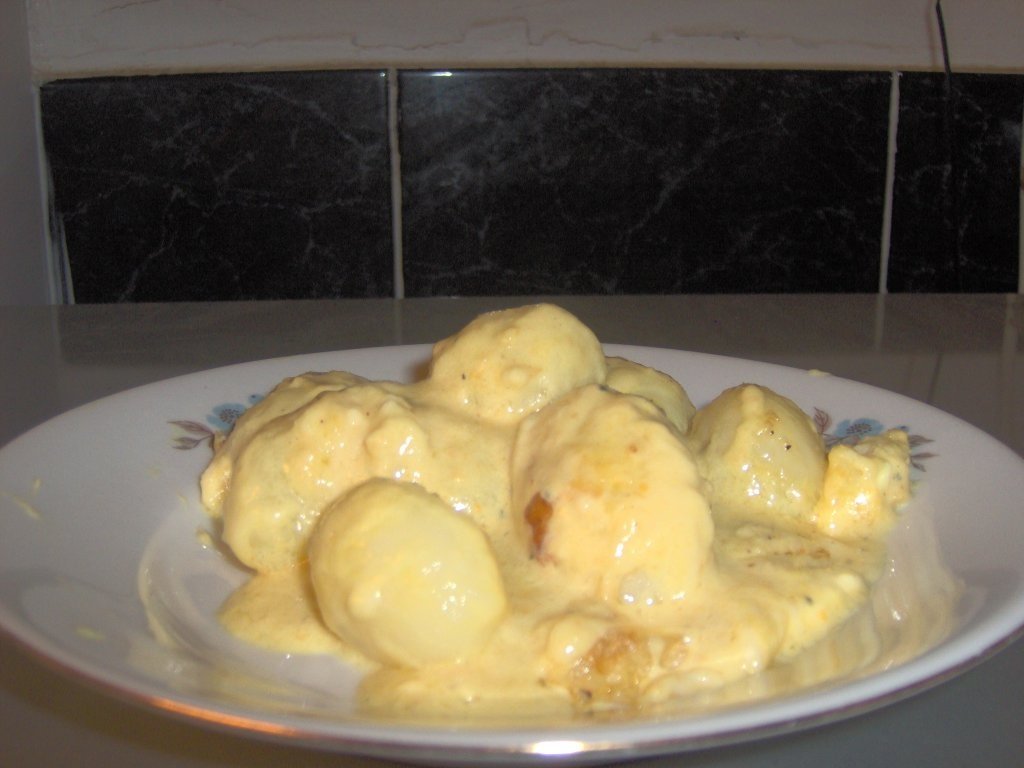 Cartofiori mici in sos de branza