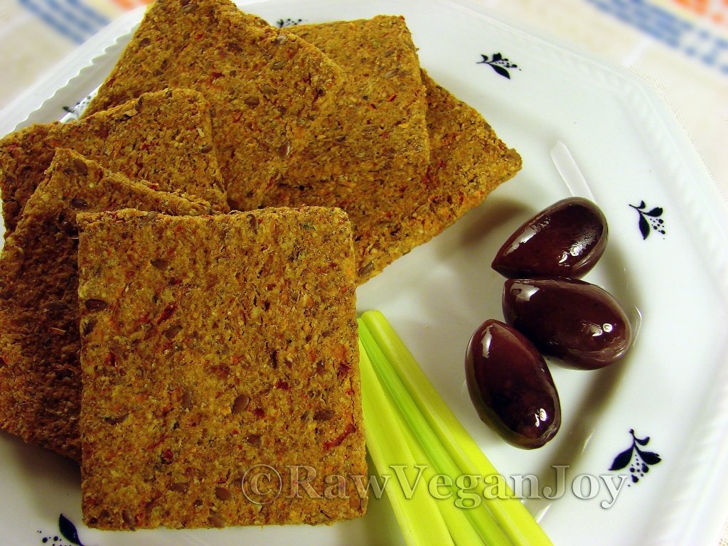 Paine Mediteraneana (raw vegan)