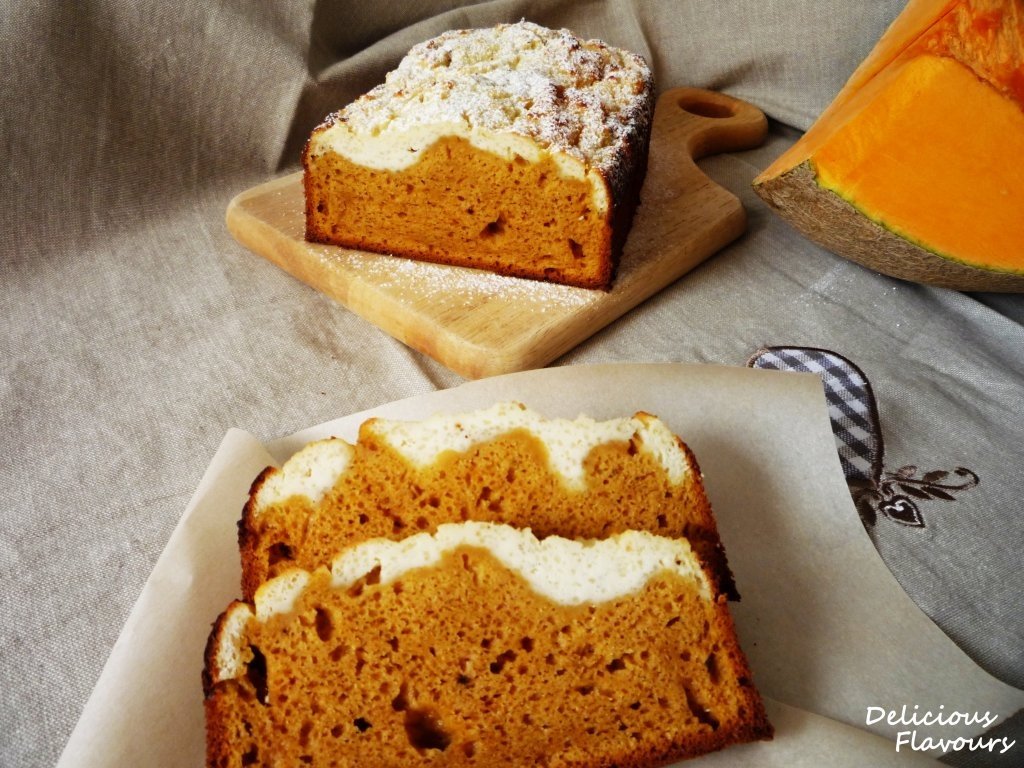 Pumpkin-cheese spice bread