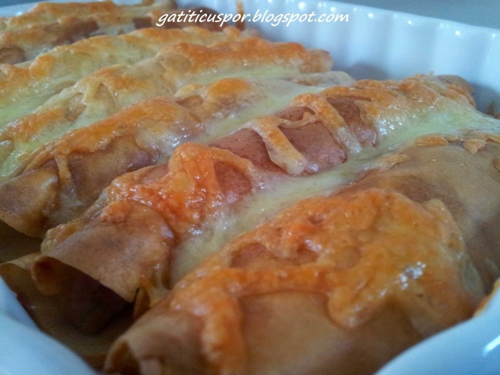 Clatite cu pui si ciuperci in sos bechamel