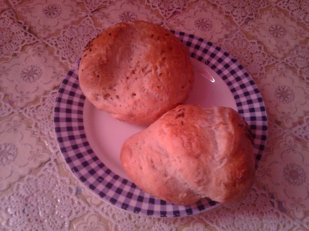 Chifle cu branza dulce si chimion