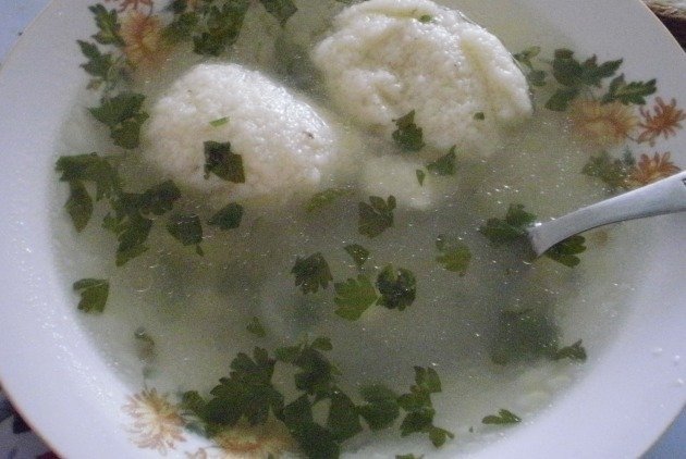 Supa de pui cu galuste