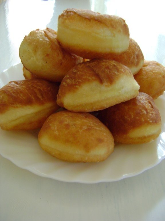 Gogosi pufoase cu lamaie