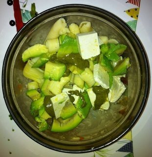 salata de paste cu avocado si tofu bio