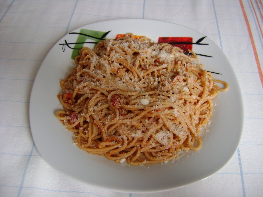 Spaghete cu carne
