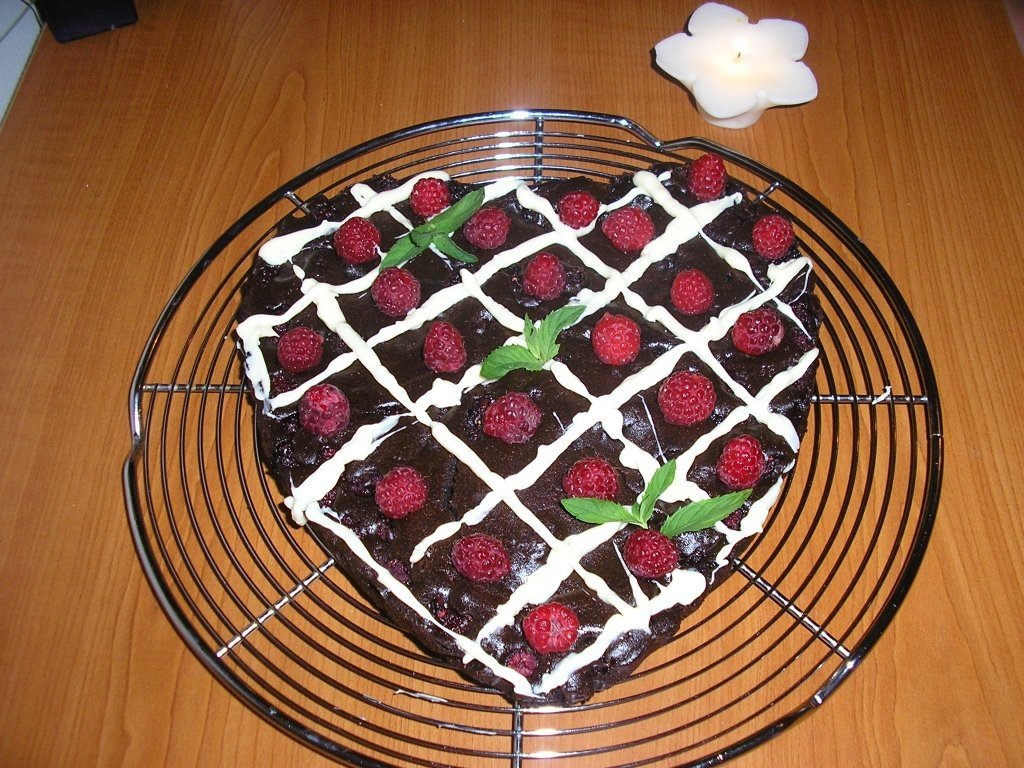 prajitura cu ciocolata si zmeura