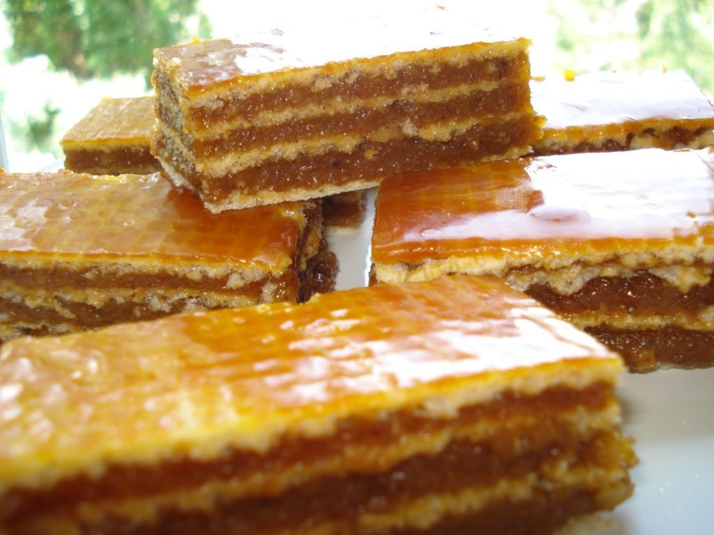 Prajitura cu foi napolitana si crema caramel