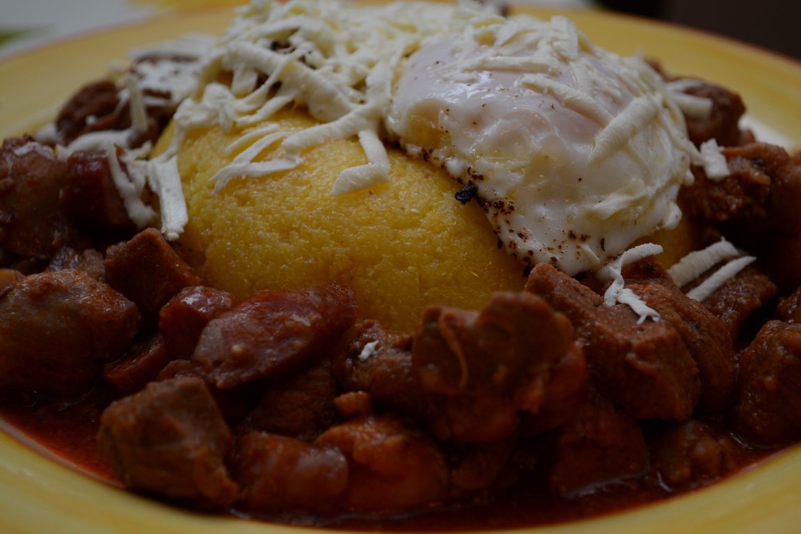 Tochitura Moldoveneasca