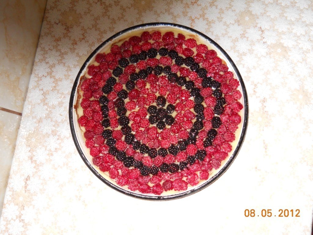 Tarta cu fructe de padure