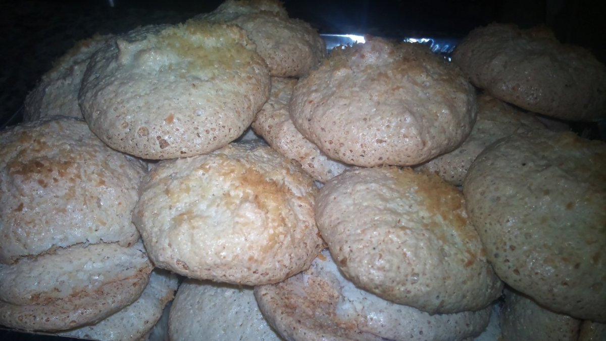 Biscuiti cu fulgi de nuca de cocos