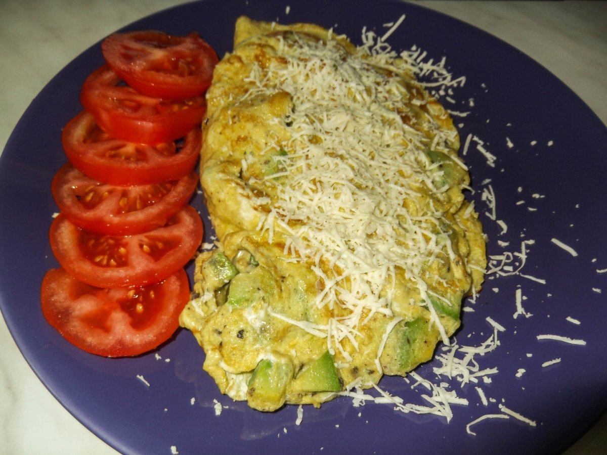 Omletă cu avcado