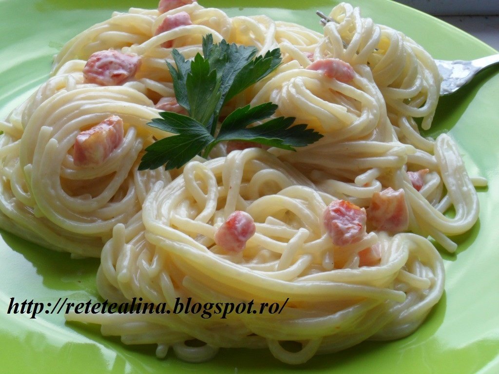 Spaghete cu bacon