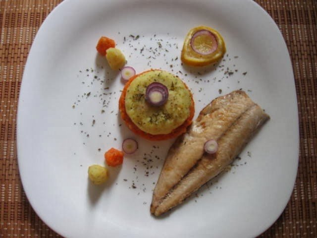 Rasol de pastrav cu piure de legume