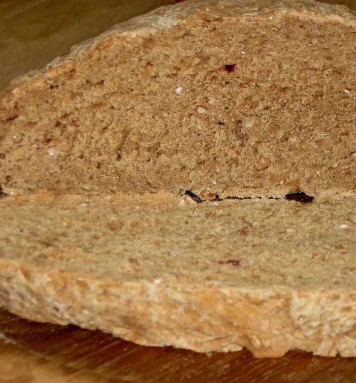 Paine din faina cu merisor