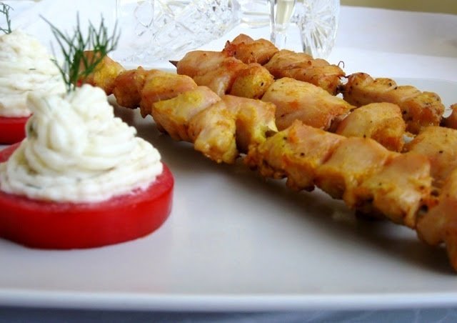 Frigărui de pui marinate