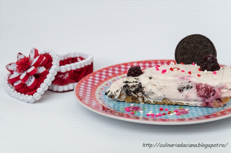 Cheesecake cu oreo si mure