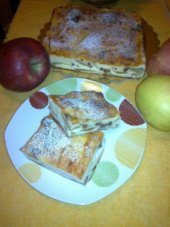 Prajitura cu branza si mere