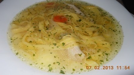 Supa de curcan cu taitei de casa