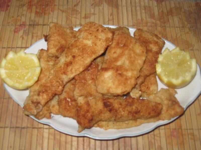 Fileuri de Cod pane Retete culinare Gustos.ro